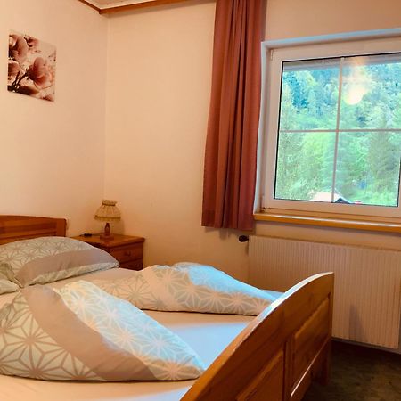 Motel Brunner Apartments & Zimmer บาดไอเซนคาพเพล ห้อง รูปภาพ