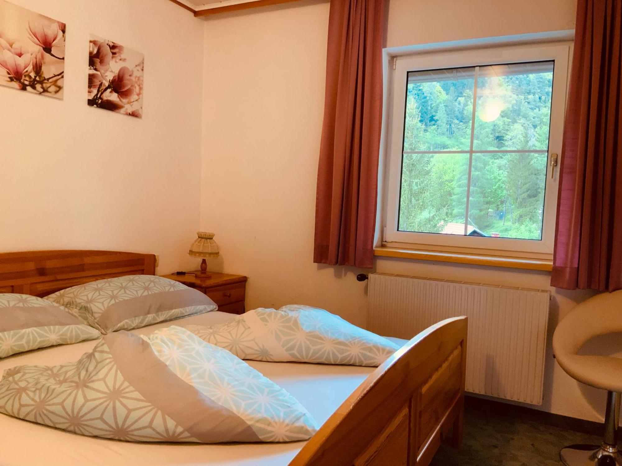 Motel Brunner Apartments & Zimmer บาดไอเซนคาพเพล ห้อง รูปภาพ