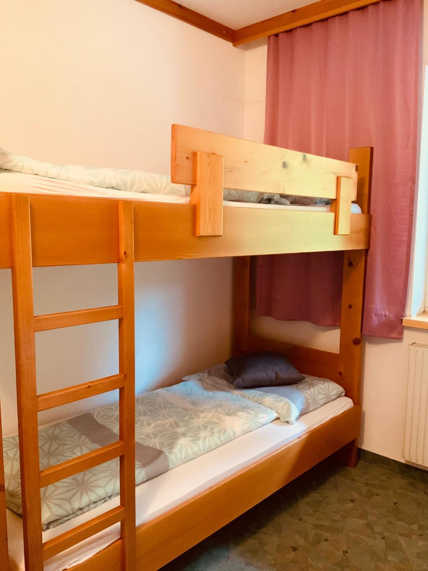 Motel Brunner Apartments & Zimmer บาดไอเซนคาพเพล ห้อง รูปภาพ